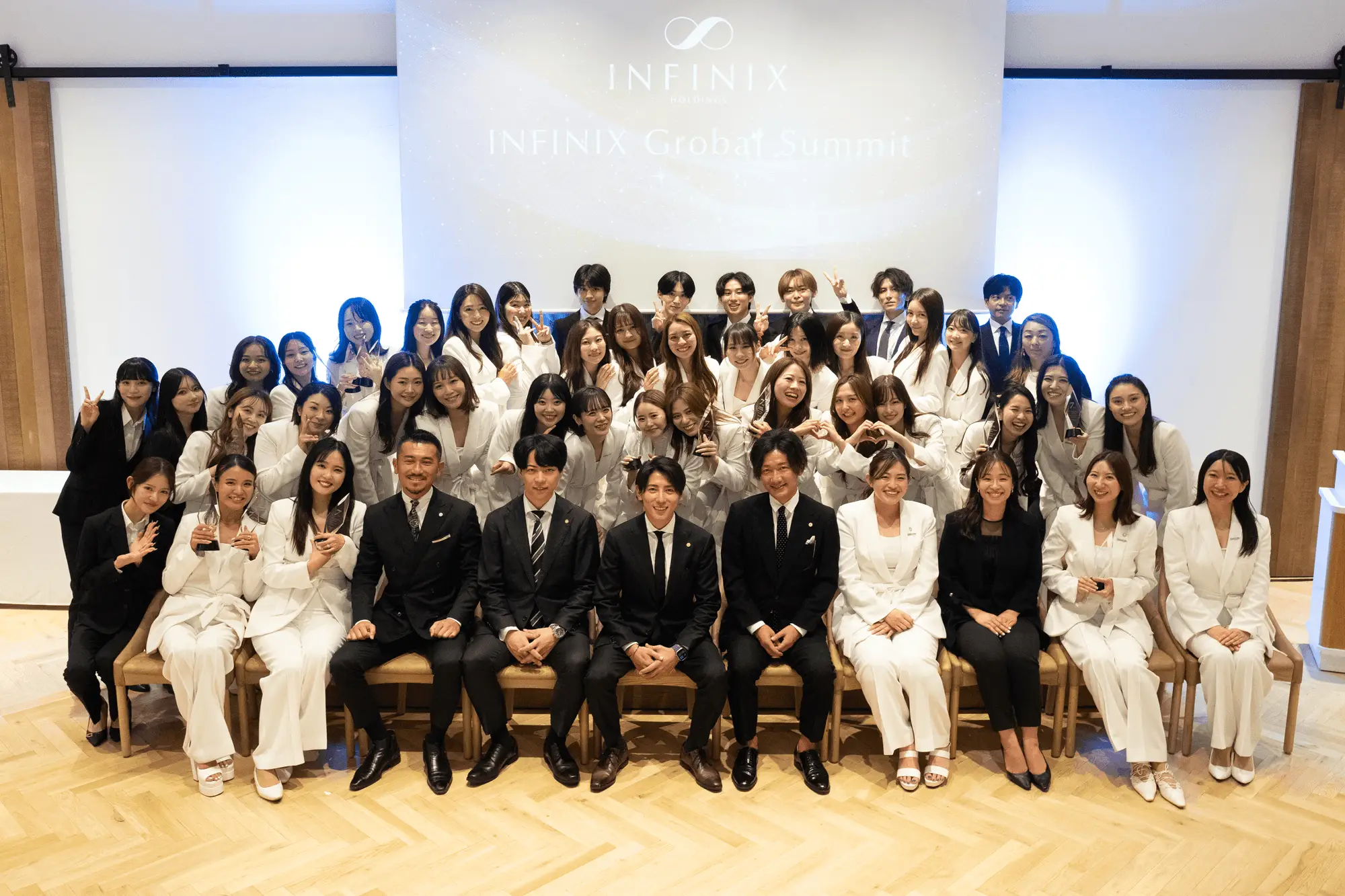 INFINIX global summit参加者の集合写真